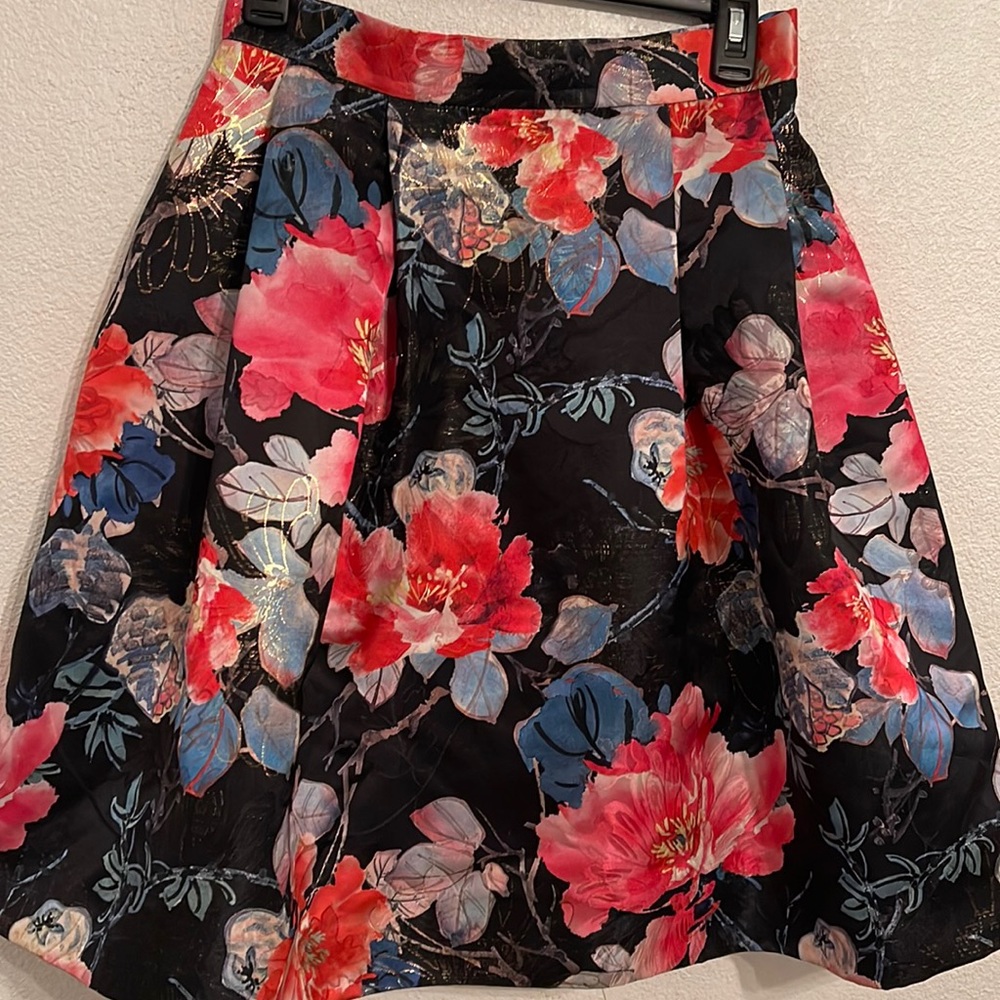 Women skirt